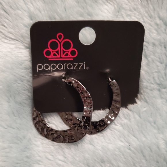 Paparazzi earrings